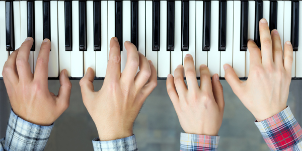 4 piano hands