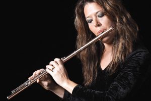 Suzzane Kirton, Naples Philharmonic, Artis