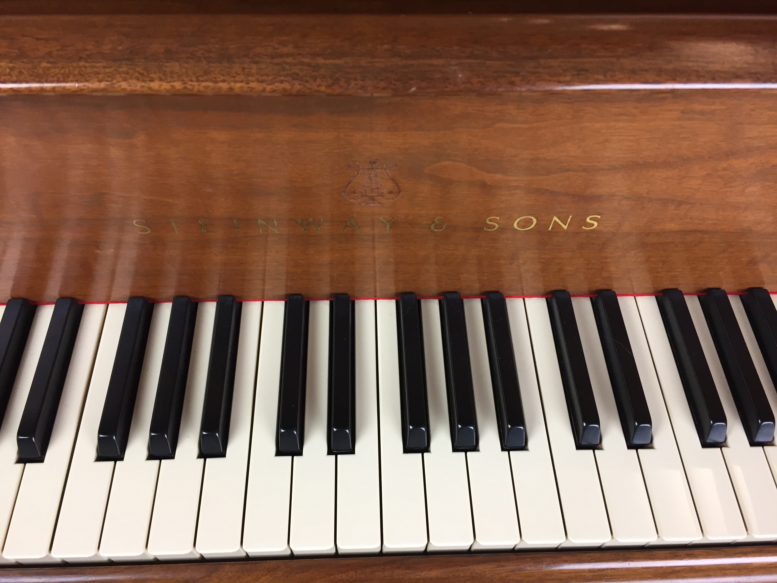 used steinway baby grand piano walnut chippendale